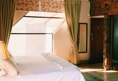 Others 4 Coral Tree Inn