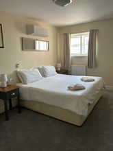 기타 4 Halfway House Inn Country Lodge