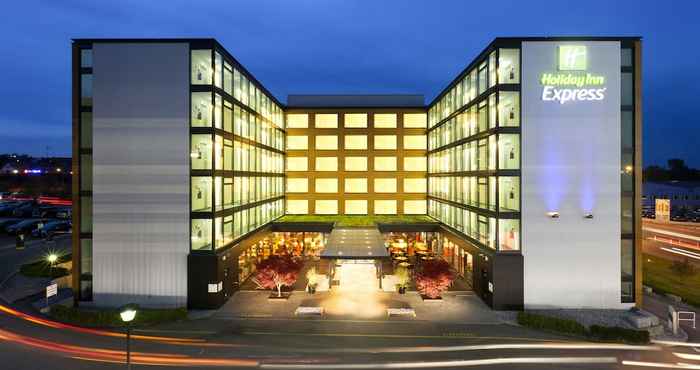 Others Holiday Inn Express Zurich Airport, an IHG Hotel