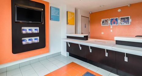 기타 2 Motel 6 Beaverton, OR