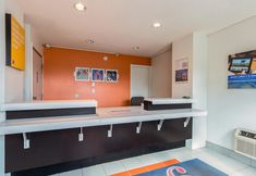 기타 4 Motel 6 Beaverton, OR