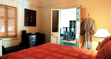 Others 2 Pinctada McAlpine House