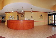 Others 2 Quality Suites Near Cedar Creek Lake
