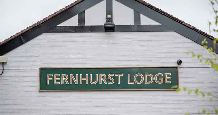 อื่นๆ Fernhurst Lodge by Greene King Inns