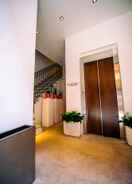Interior entrance Escalus Luxury Suites Verona
