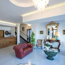 Lobby sitting area 1 La Panoramica Hotel, Villa San Marco Hotels