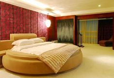 Lainnya 6 Gentlemen International Hotel