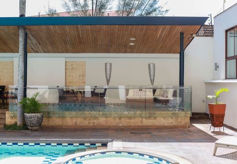 Lain-lain The Heron By Sarovar Portico India