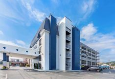 기타 3 Clarion Inn & Suites near the Leconte Center Pigeon Forge