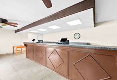 기타 6 Clarion Inn & Suites near the Leconte Center Pigeon Forge