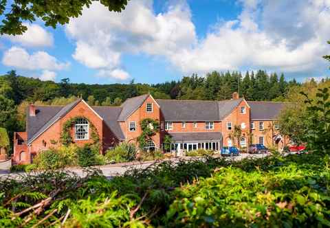 Lain-lain Fox & Hounds Country Hotel