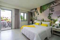 Angela Studios & Apartments