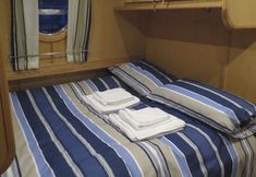 Others 3 Houseboat Hotels