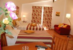 Lainnya 6 Canavial I & II Apartments