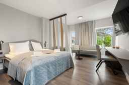 Kinn Hotell Florø, THB 5,055.45