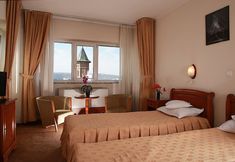 Others 3 Hotel Moldova