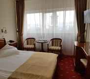 Others 3 Hotel Moldova