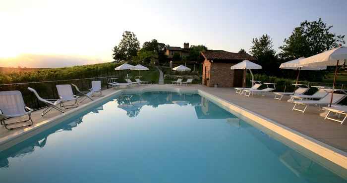 อื่นๆ Castello di Razzano, The Originals Relais (Relais du Silence)