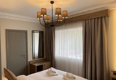 Others 5 The Old Mill Hotel