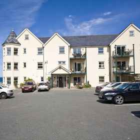 Primary image1Beachcombers Apartments,Deviock公寓