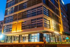 Others Vernazza Suites