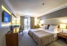 기타 4 ROBINSON NOBILIS - All Inclusive