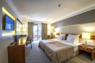 기타 4 ROBINSON NOBILIS - All Inclusive