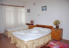 Others 4 Ani Pension