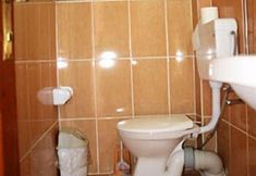 Others 7 Ani Pension