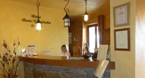 อื่นๆ 2 Dwór Karolówka