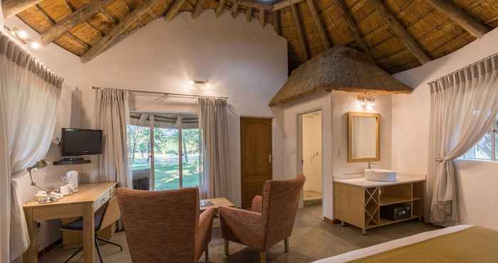 Others Sefapane Lodges and Safaris