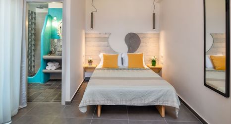 Others 2 Afrodete Hotel