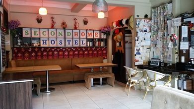 Others 4 Second Home Hostel