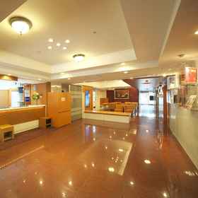 Lobby 1 Yokohama Heiwa Plaza Hotel, Higashitotsuka Memorial Hospital Hotels