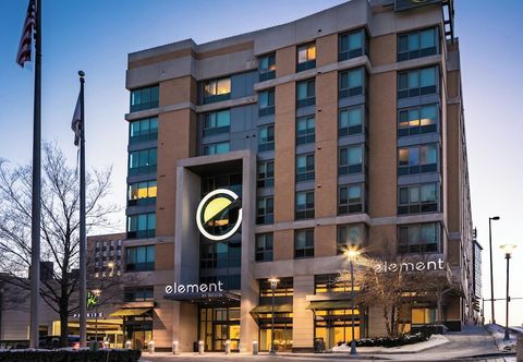 Others Element Omaha Midtown Crossing