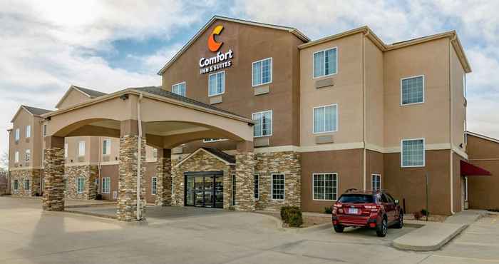 Others Comfort Inn & Suites near Bethel College