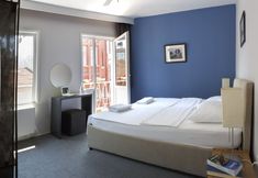 Others 7 Hush Hostel Lounge