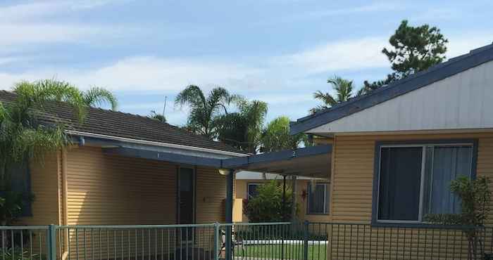 Lain-lain Park Beach Cabins