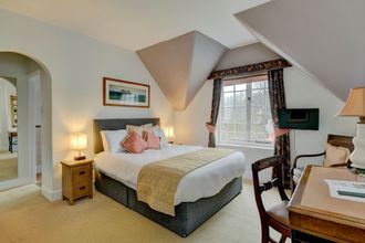 Others 4 The Crown Hotel