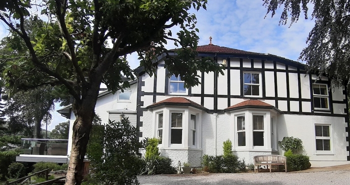 Lain-lain Tir-y-Coed Country House