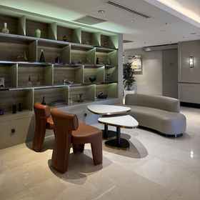 Lobby1伊斯坦堡 CVK 塔克西姆飯店,SDA Church Yedinci Gün Adventist Kilisesi飯店