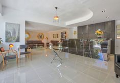 อื่นๆ 6 Happy Days Studios