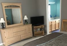 Others 2 4 Bedroom Pool Home