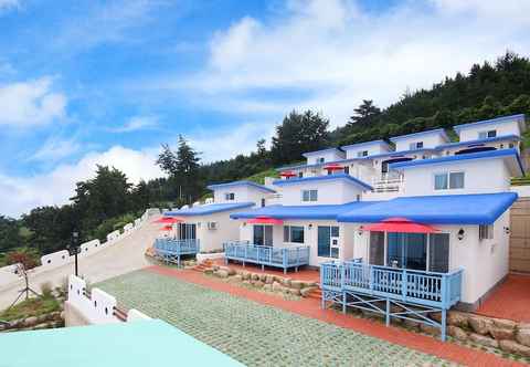 Others Namhae Blue & White Pension
