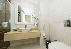 其他 6 Dream World Hill