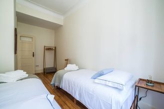 Lain-lain 4 Tripas-Coração, Breiner Apartments