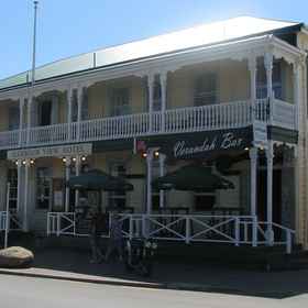 Primary image 1 Raglan Harbour View Hotel, Hotel Pukemoremore