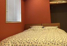 Others 5 Career Corporation