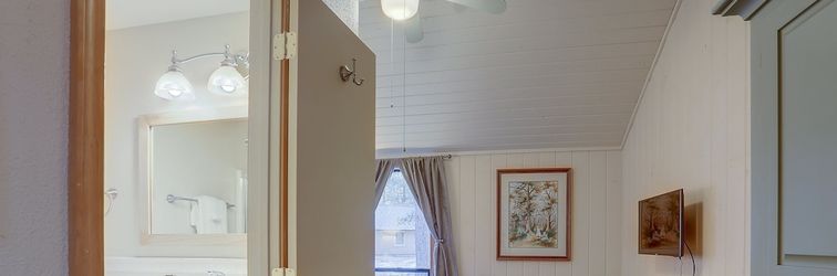 Lainnya 11 Pine Mt Family Home with Game Room, Hot Tub, and BBQ on the Deck by RedAwning