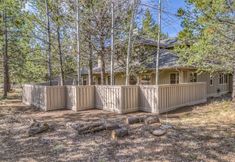 其他 2 9 Hoodoo Home with XBOX 360 and Private Hot Tub by RedAwning